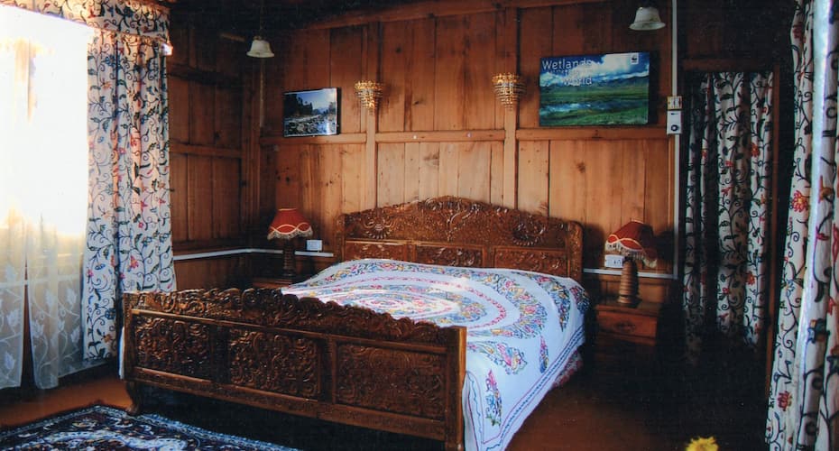 New Buckingham Palace Houseboat, Srinagar 1